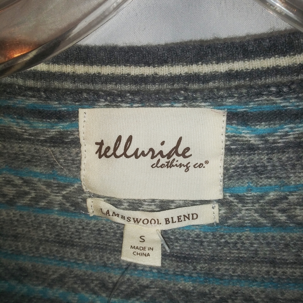 Lambswool Cardigan - Picture 2 of 3